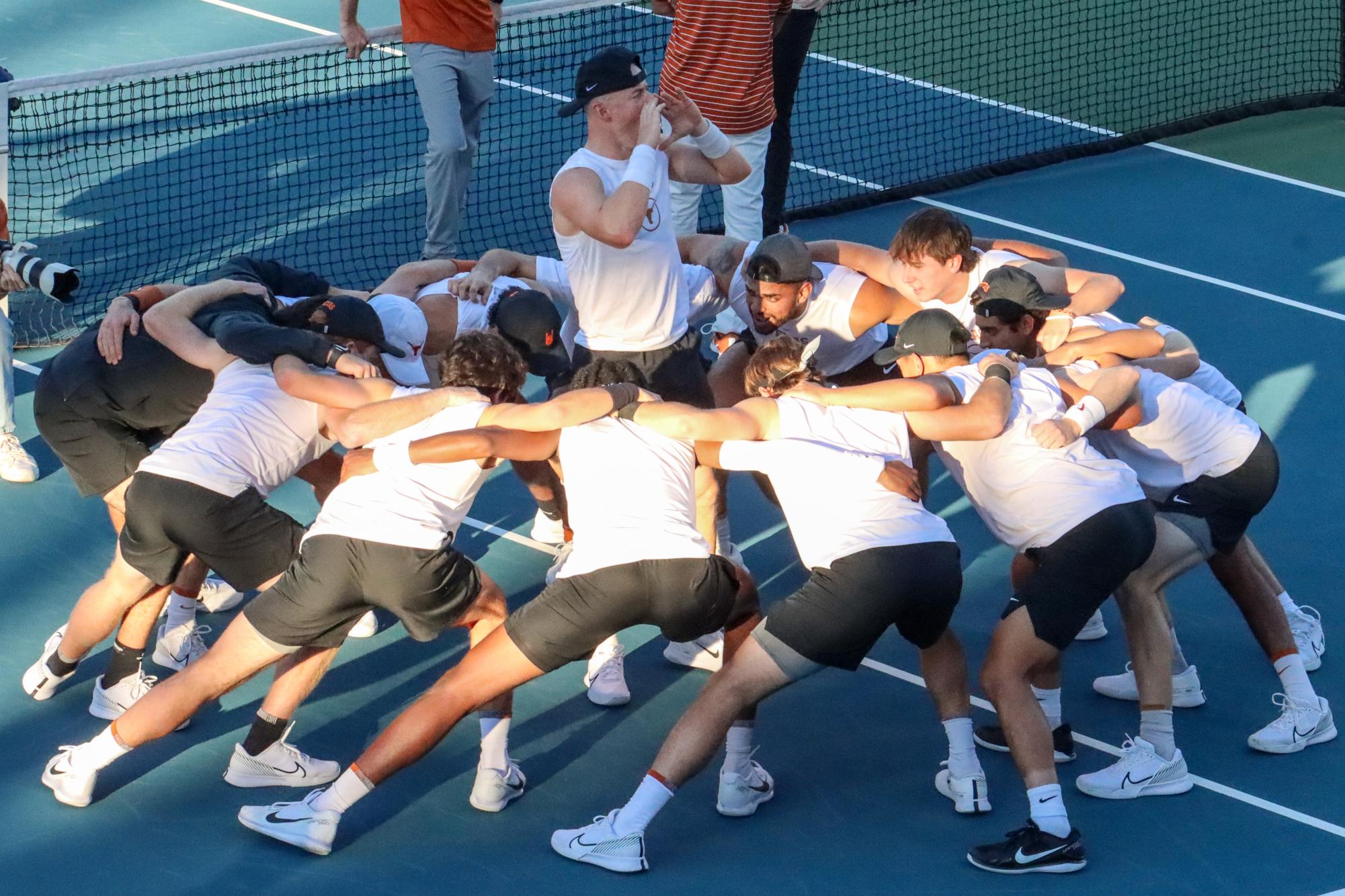No. 5 Texas men’s tennis takes on No. 6 Ohio State in Columbus this weekend