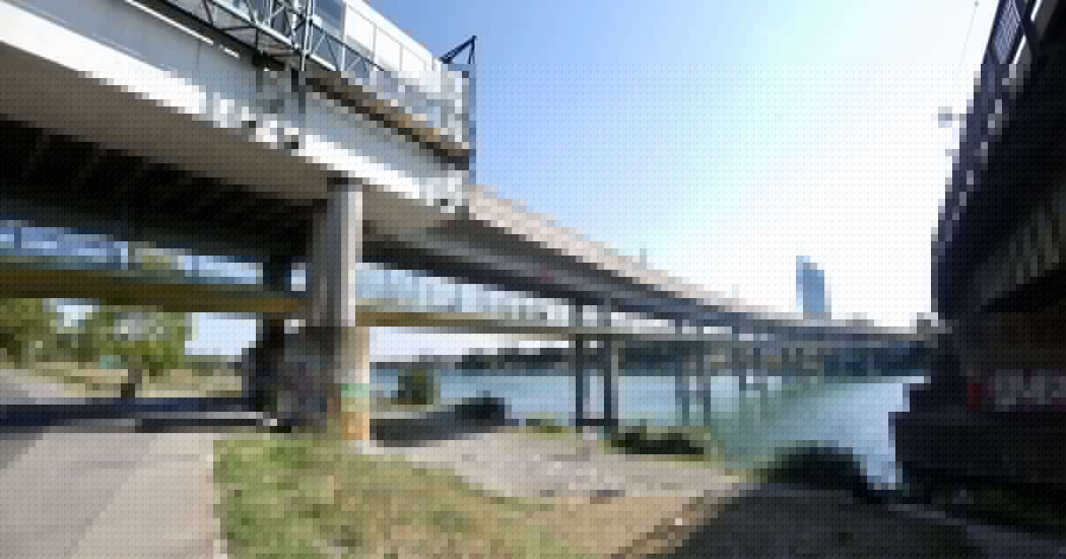 Mit Kollegen getrunken - Mann (41) stirbt nach Brückensprung in Neue Donau