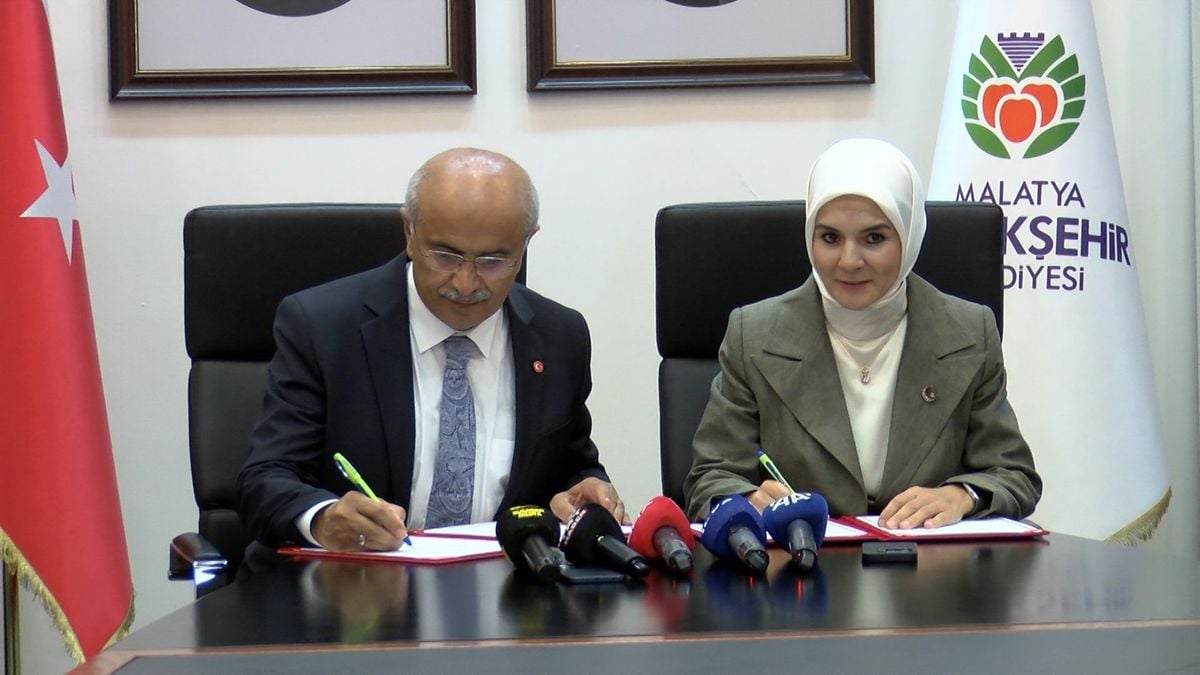 Bakan Göktaş'tan Malatya'ya Engelsiz Yaşam Merkezi Protokolü