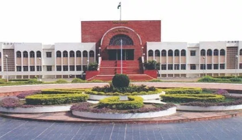 Judgment Debtor Can't Be Sent To Civil Prison For Wilful Disobedience Of Decree Without Notice Or Hearing: Bombay High Court
