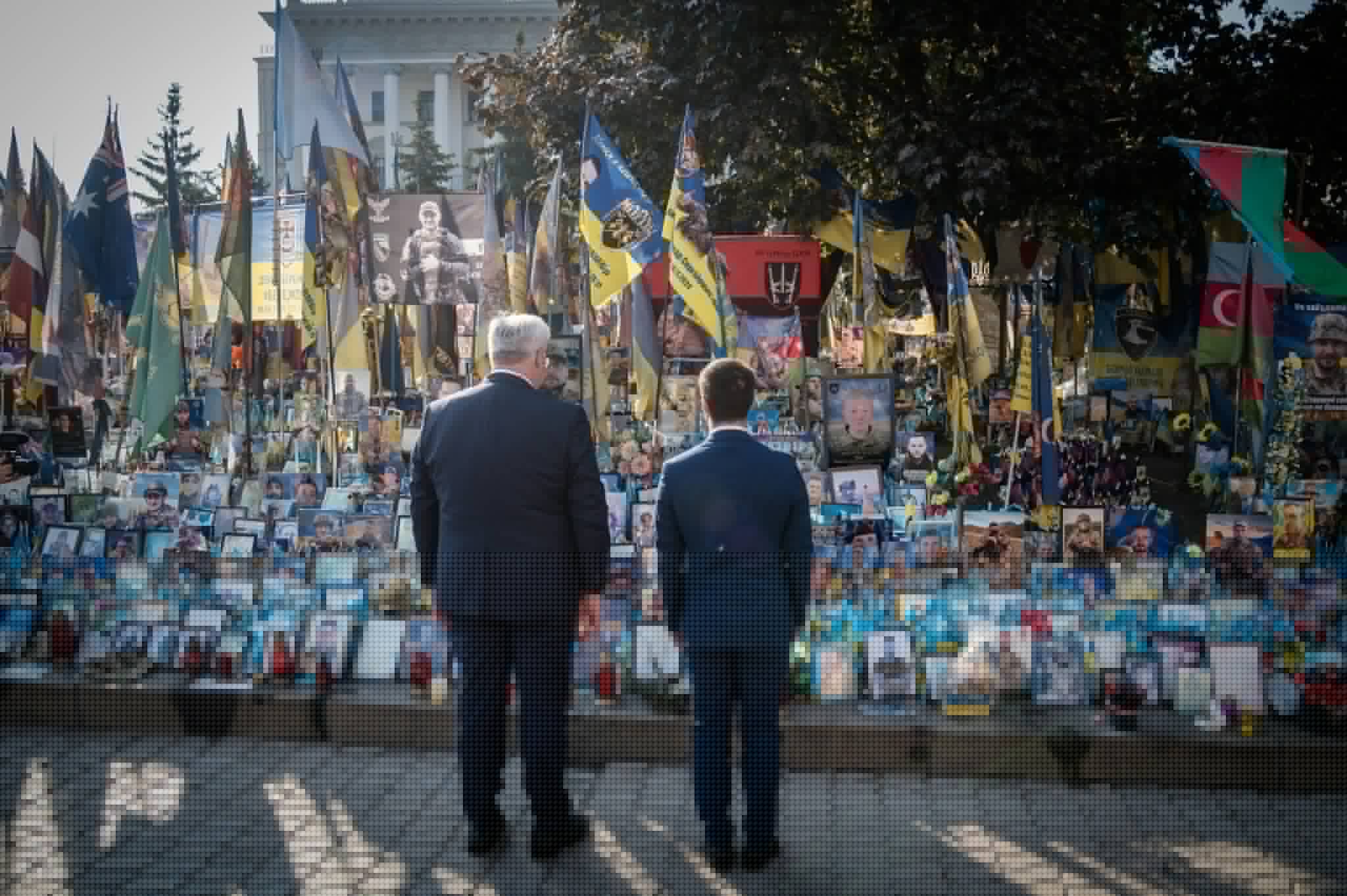 Ministrul de Externe din R. Moldova onorează memoria ucrainenilor uciși în războiul rus: Rezistența poporului ucrainean contribuie la securitatea întregii Europe