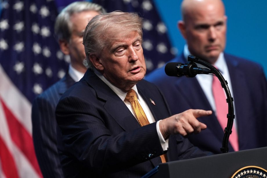 Trump criticises oil companies for profiting from Iran war