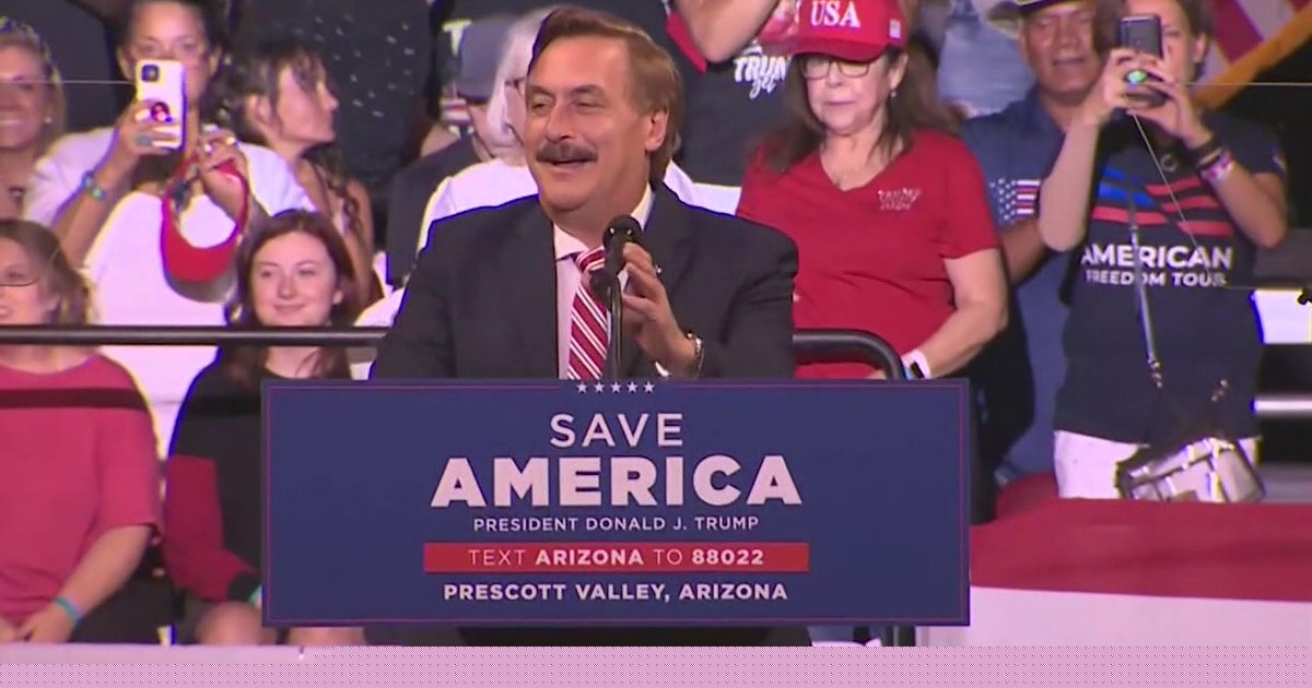 Mike Lindell violated campaign laws with MyPillow handout, complaint alleges