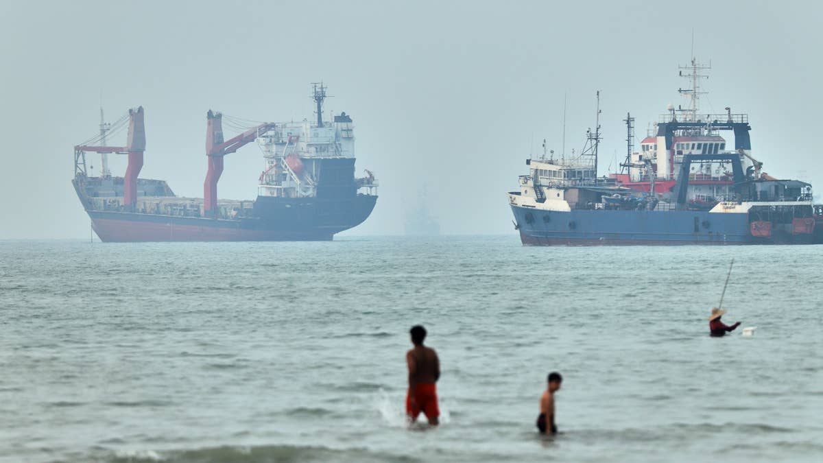 Iran: Överens med Oman om rutt i Hormuz