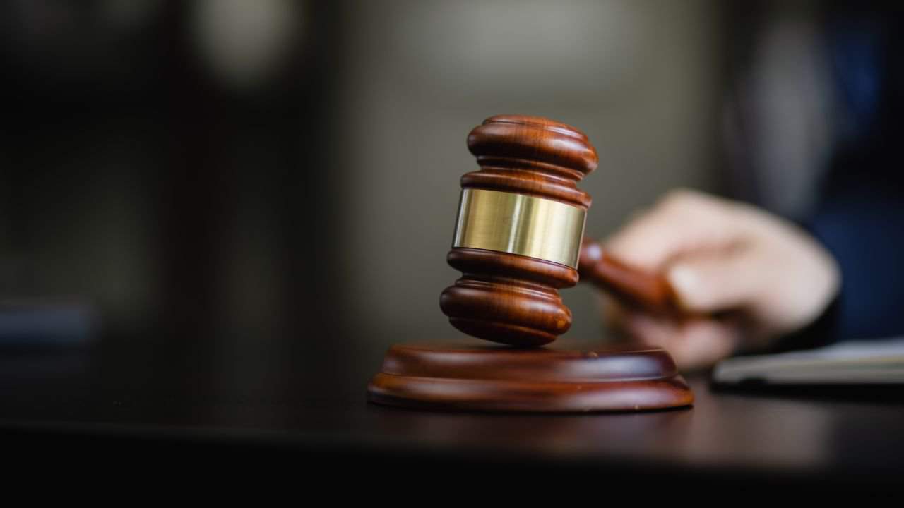 Winkworth family feud put on ice as warring parties talk