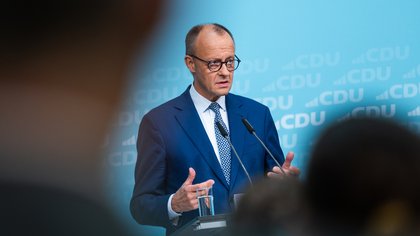 Európa začala hovoriť o spoločnom nukleárnom dáždniku. Sme len na začiatku, vyhlásil Merz