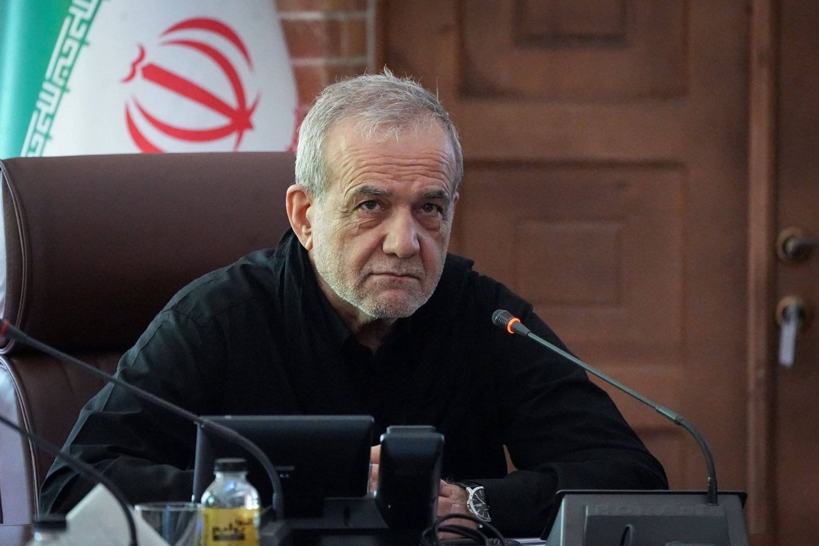 Iran’s Supreme Leader discusses economic and military issues with Pezeshkian