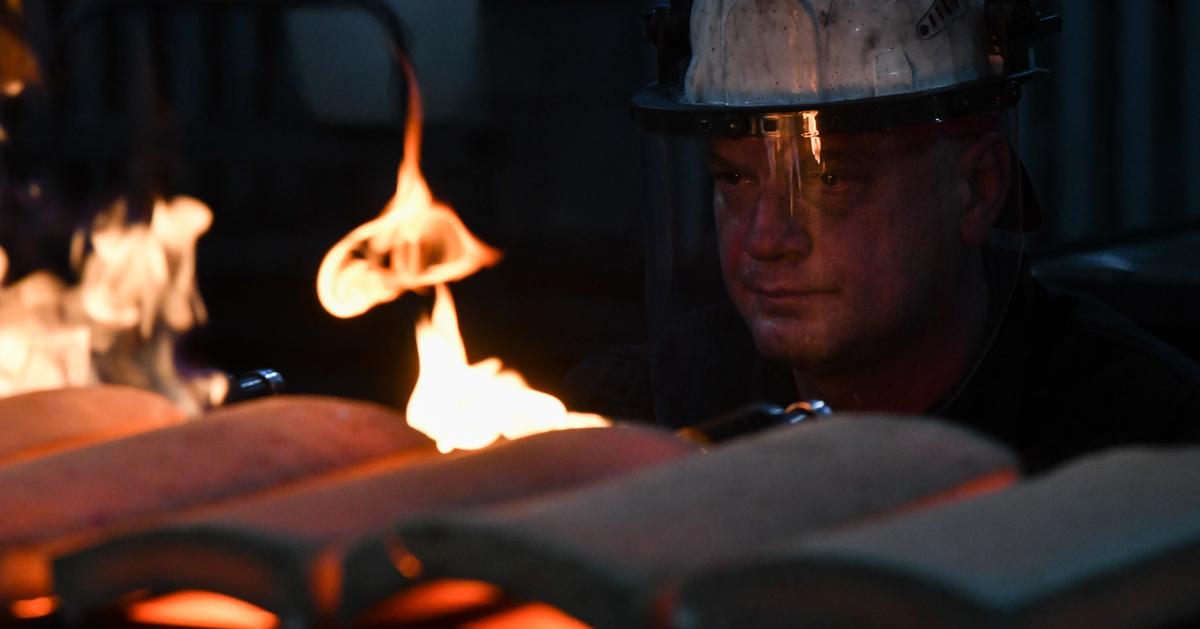 Energy, defense slowdown weighs on Russia's war economy