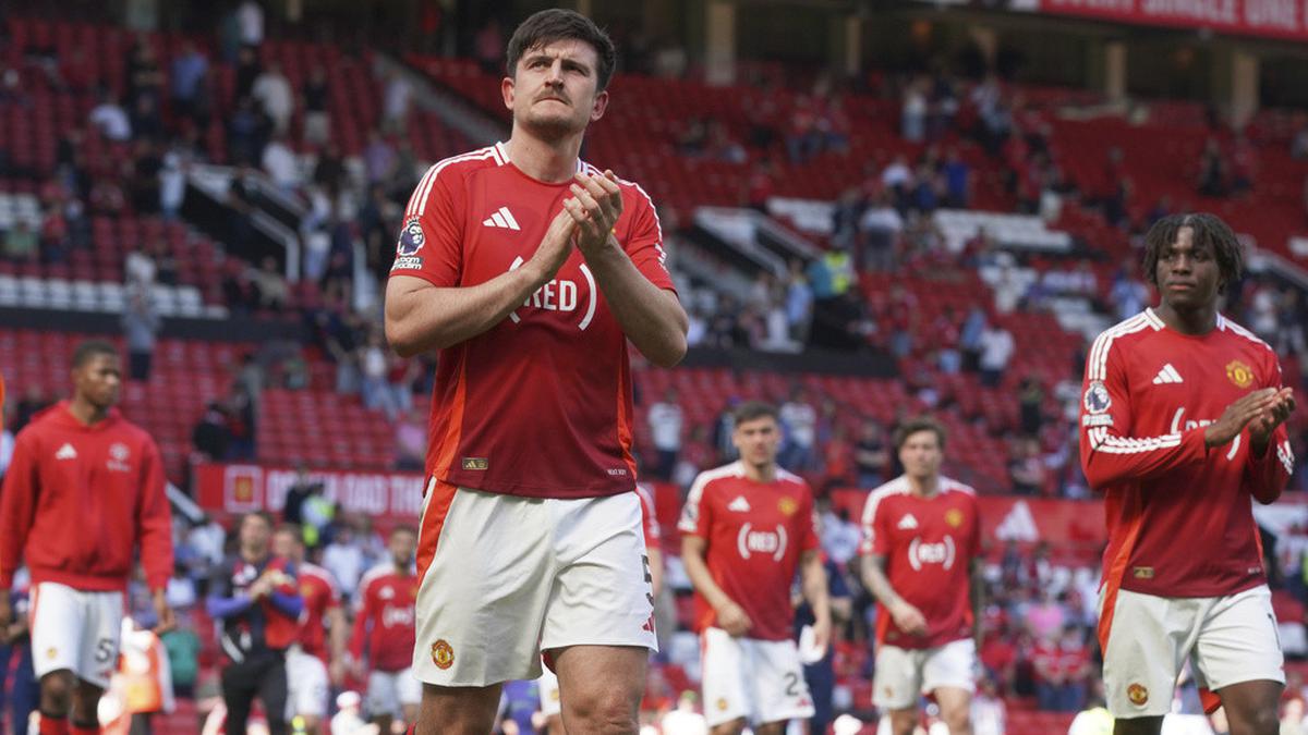 Liverpool Disarankan Bajak Bek Veteran Manchester United