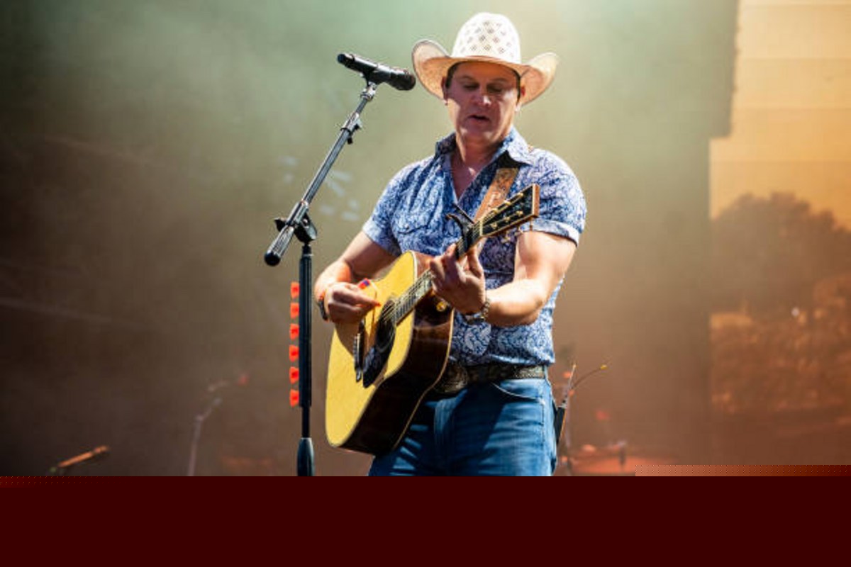 Don't Miss This Country Artist Coming to Loveland This Fall