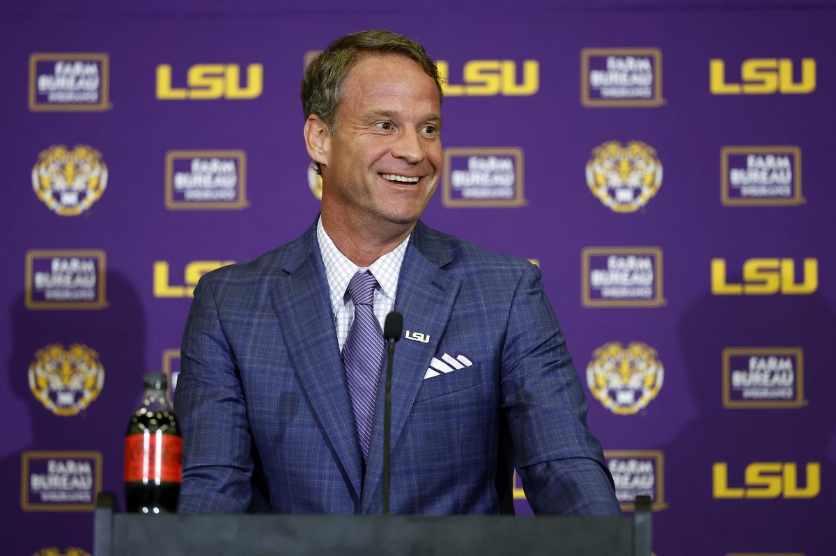 LSU Coach Lane Kiffin Visits Scott, Louisiana