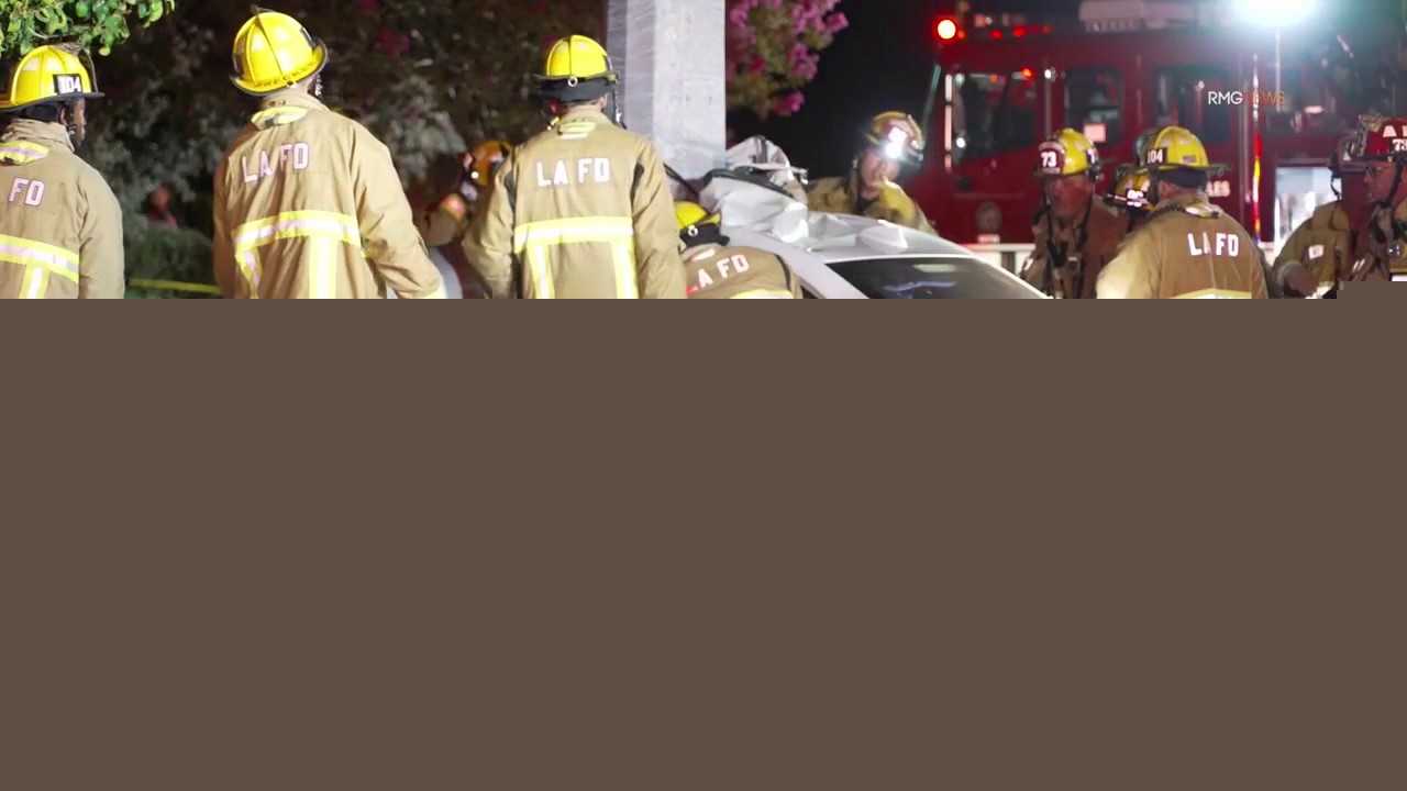 1 dead, 1 hurt in Winnetka crash