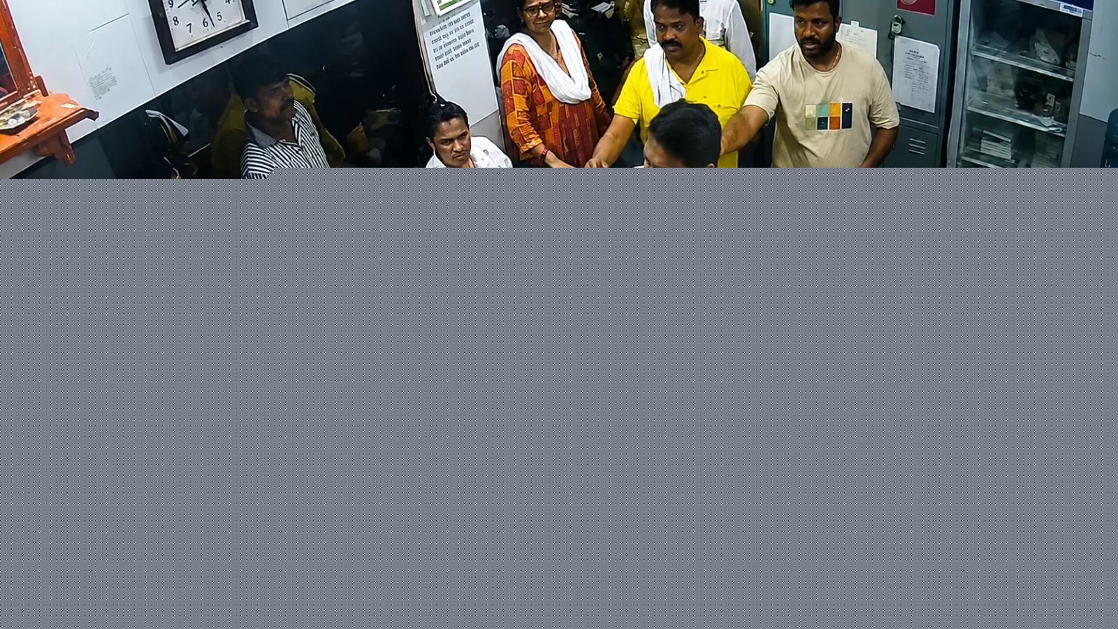 Shiv Sena leader, who bashed up doctor, banned from Maharashtra; gets bail