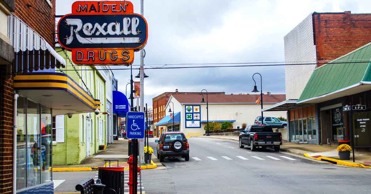 10 Small Towns In Kentucky Where You Can Live Simply Without Breaking The Bank