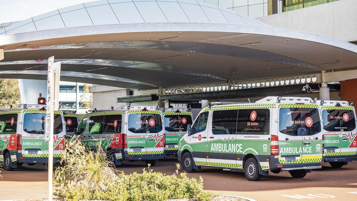 New ramping record prompts Opposition warning WA hospital system is on the brink of collapse