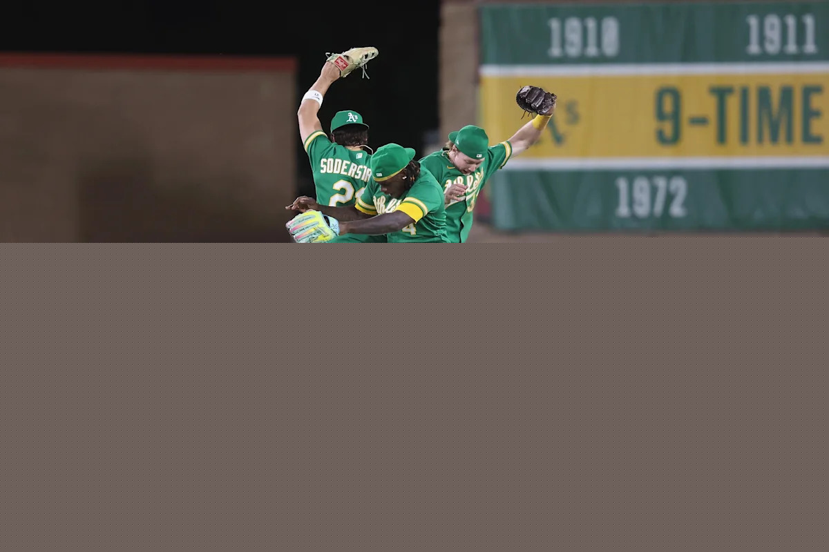 Red Sox blow a golden opportunity to extend hot streak in 4-3 loss to the A’s
