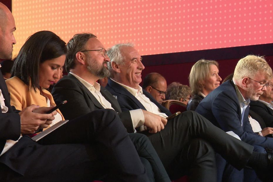 "Je connais les difficultés, je les ai vécues" : François Bayrou revient dans la vie publique après son départ de Matignon