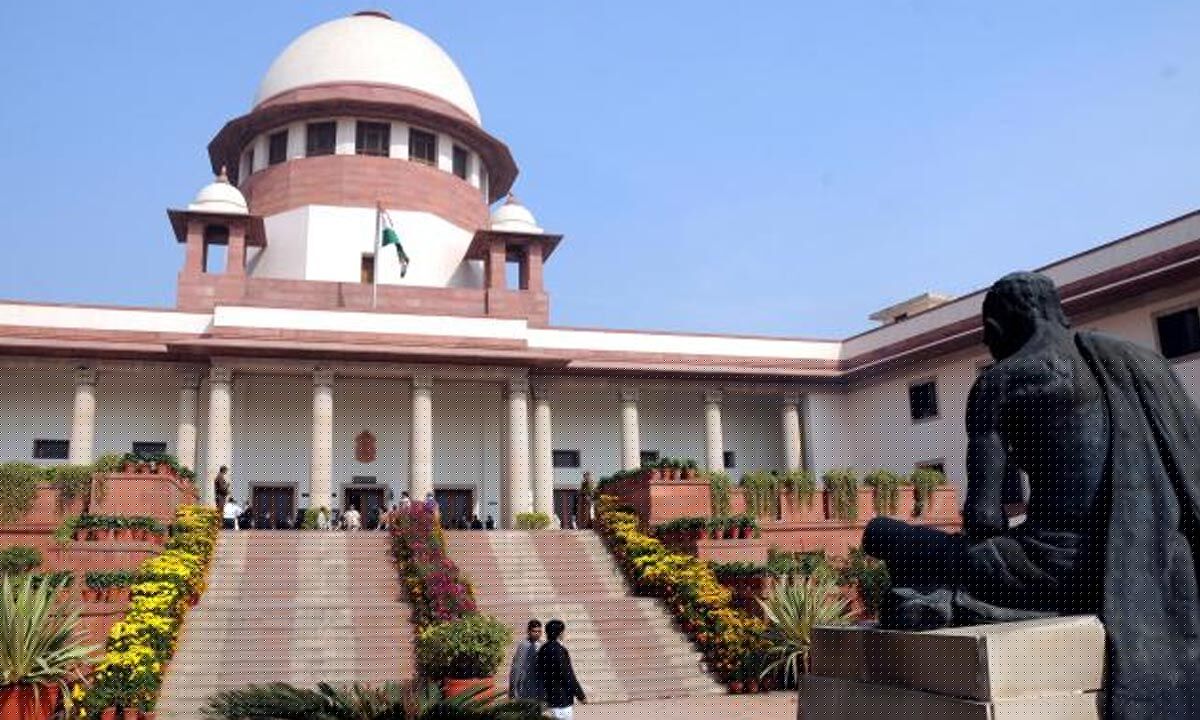 Supreme Court issues notice on ex-Cong MLA's plea against Delhi HC order refusing stay on conviction
