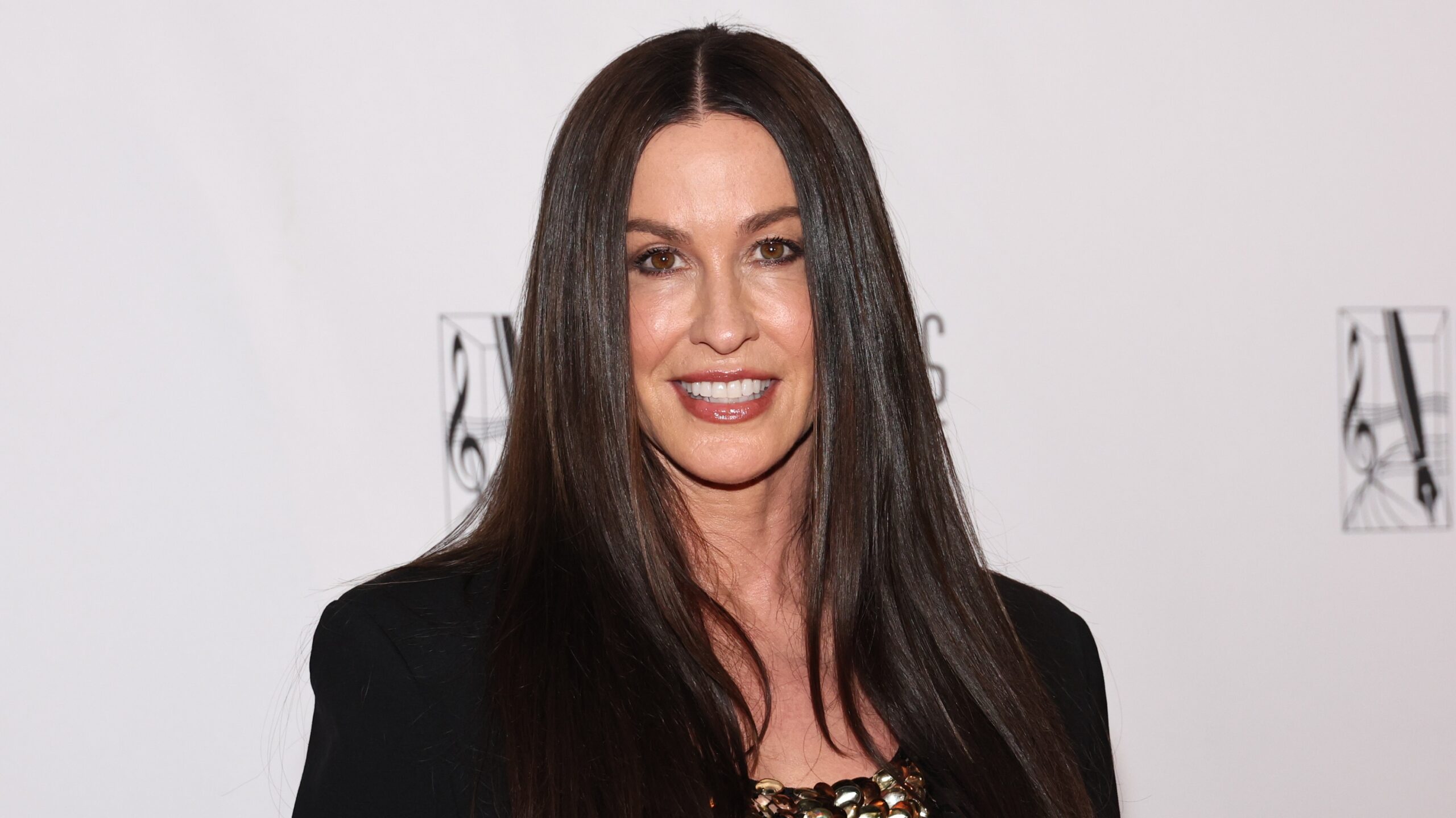 Alanis Morissette Divorced: Her History of Marriage, Explained
