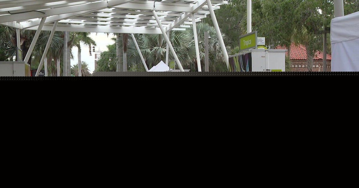 St. Pete leaders consider replacing Pier Marketplace tents with kiosks