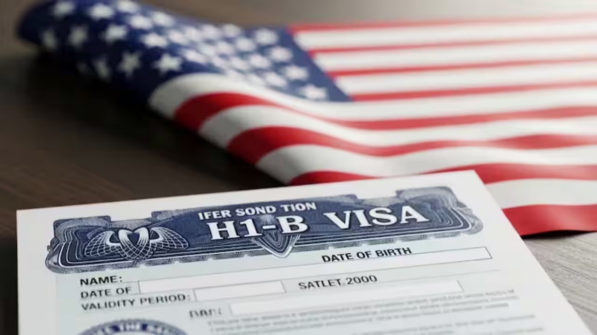 Texas Halts H-1B Visas at Varsities