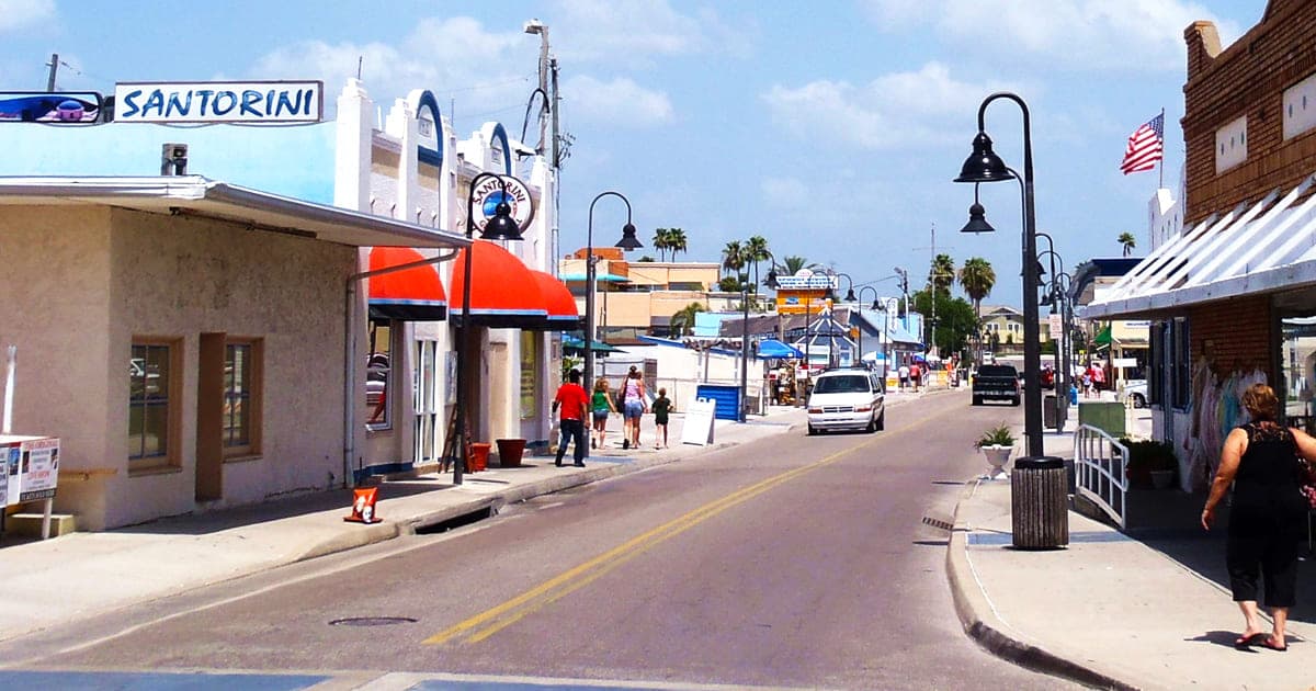 8 Small Walkable Towns In Florida That Quietly Reduce Your Car Expenses