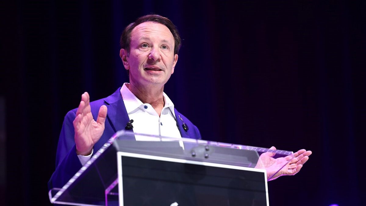 Governor Jeff Landry under scrutiny for use of non-disclosure agreements in Meta negotiations