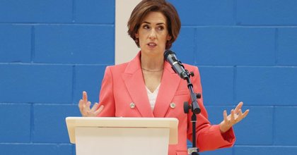 Fine Gael TDs defend minister after Fianna Fáil criticism over schools investment