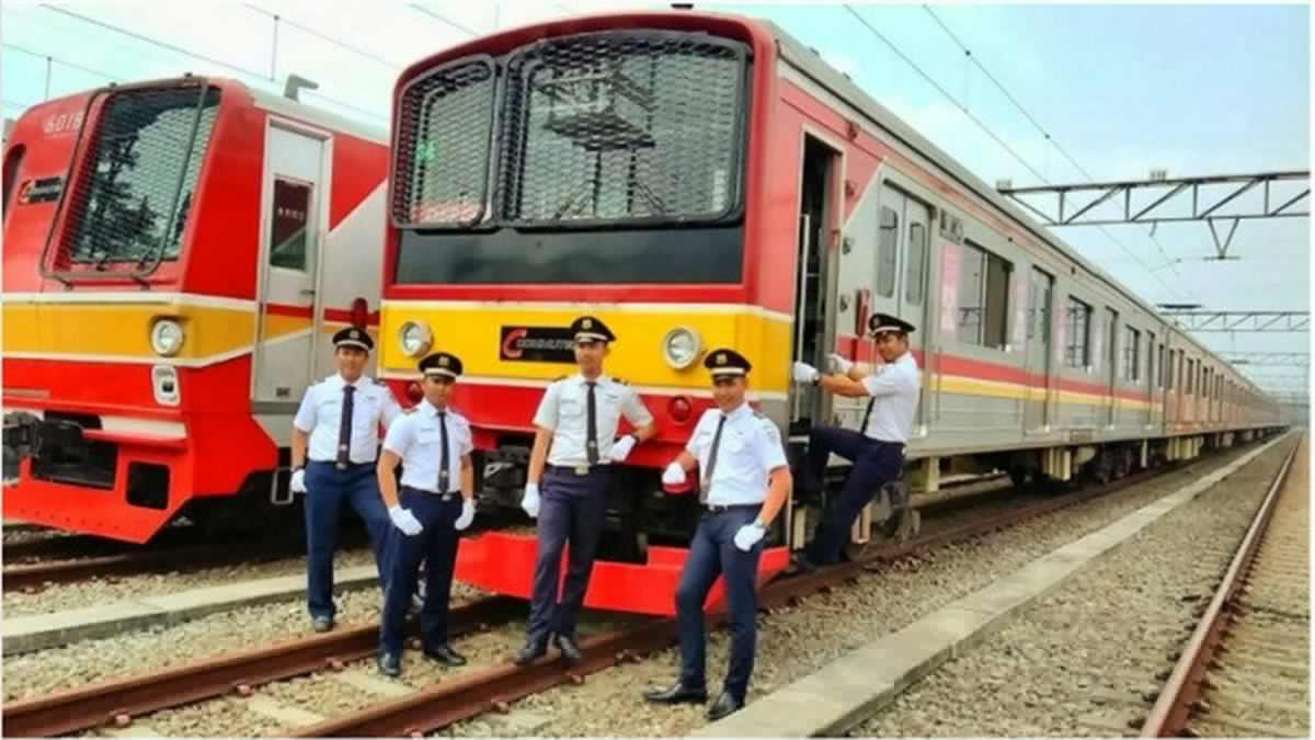 Jejak Panjang Masinis Indonesia