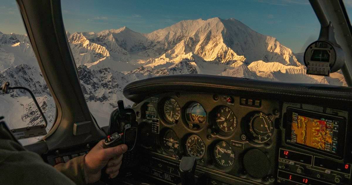 CBS Meteorologist Dies in Plane Crash: RIP to Roland Steadham
