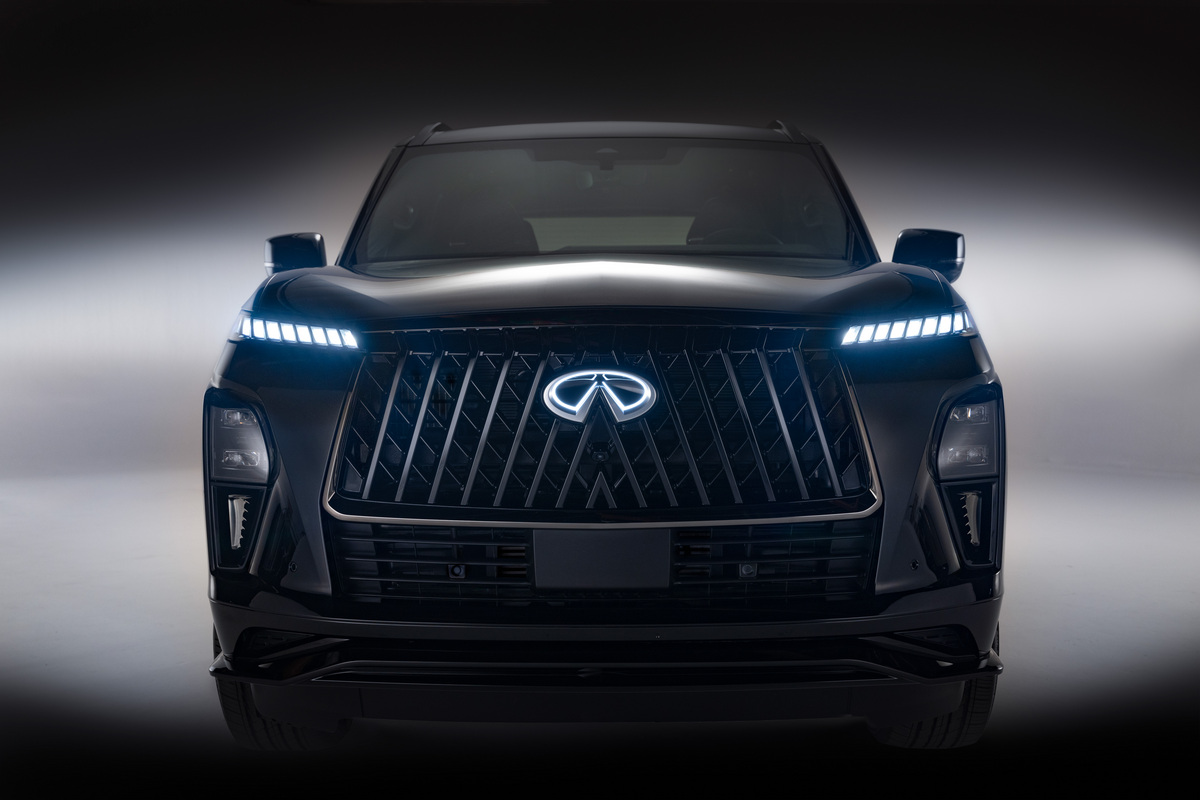 Street Lines: 2026 Infiniti QX80 Sport 4WD