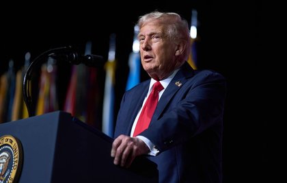 Trump signs order allowing US to impose tariffs on countries supplying oil to Cuba