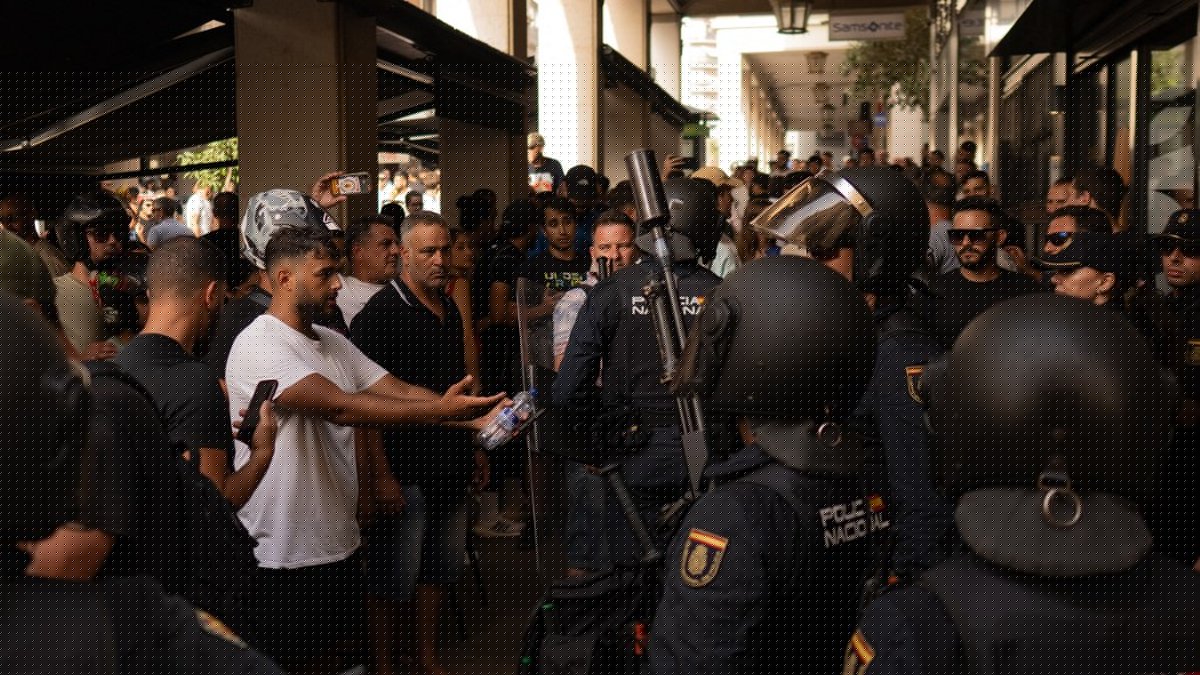 Crise à Ceuta : "Dehors les fachos !" Comment les tensions explosent dans l'enclave espagnole entre l'extrême droite et ses opposants sur fond de polémique migratoire