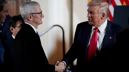 Apple CEO Tim Cook Says He Had a ‘Good Conversation’ With Trump About ICE in Minneapolis: ‘This Is a Time for Deescalation’