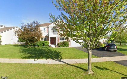 Single-family home sells in Yorkville for $515,000