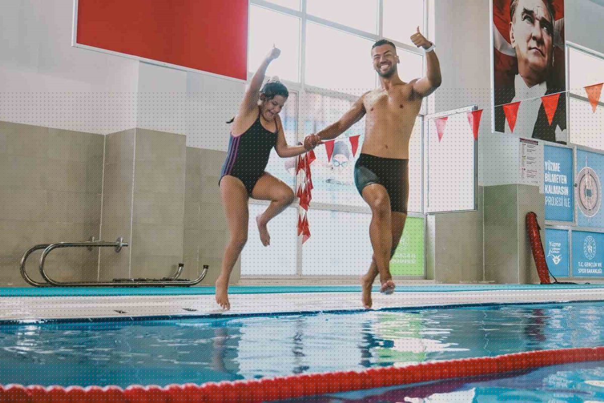 Aydın'da Özel Sporcular Yüzme ile Buluşuyor