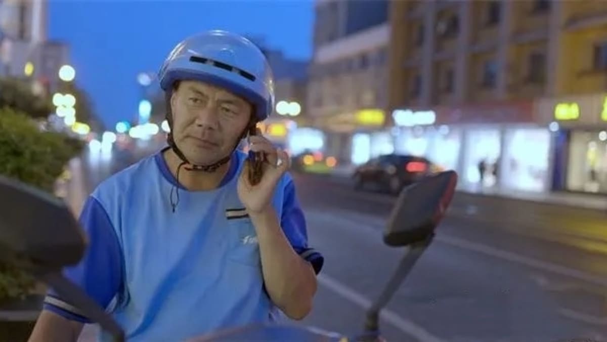 He delivers food by day and pens poetry by night. Now he’s won China’s top literary prize
