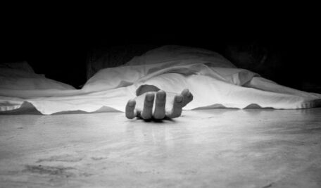 Urea stampede: Tribal woman farmer succumbs to injury in Nalgonda