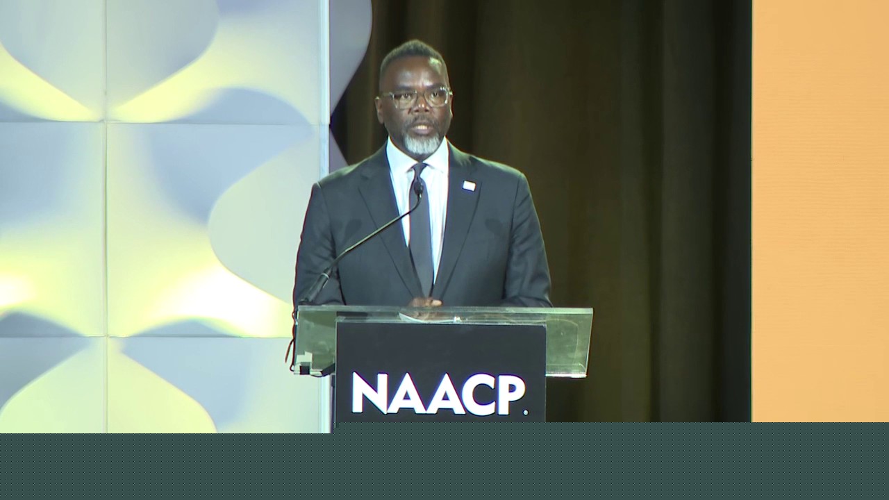 Johnson speaks at NAACP National Convention in Chicago