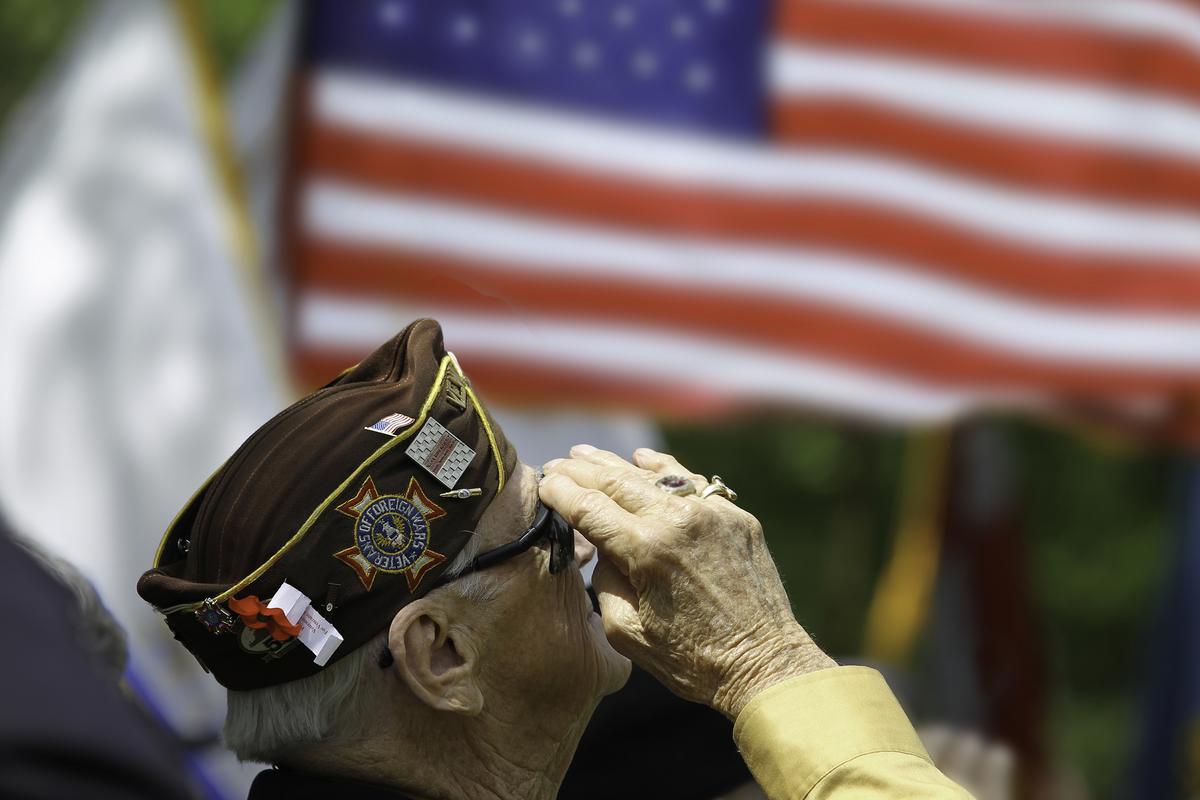 Illinois Veterans Could Land Jobs at Rockford Hiring Event