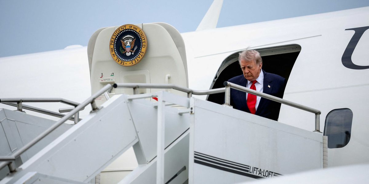 Trump unaware of the joke behind a caricature of himself
