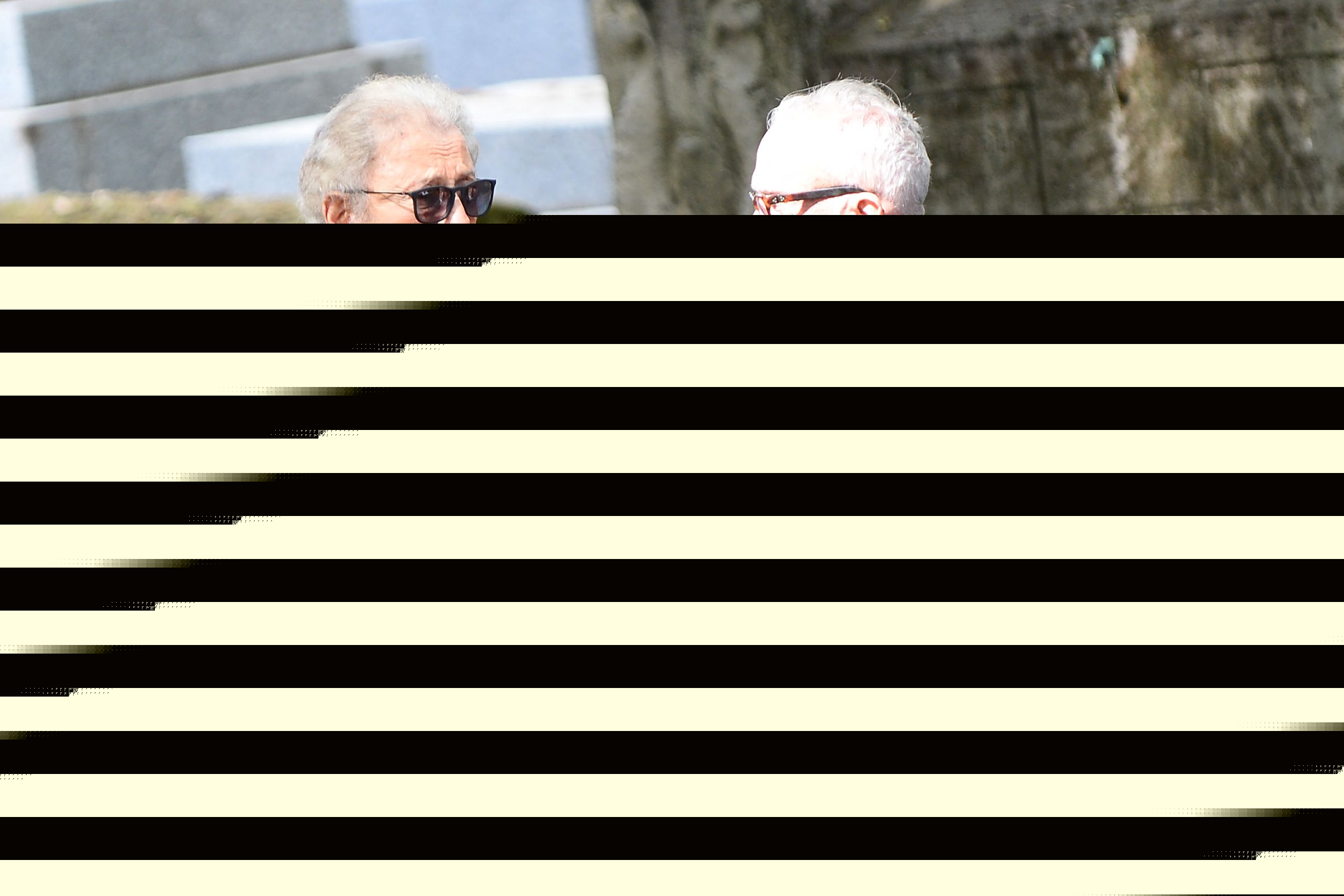 Obsèques de Françoise Coquet : Michel Drucker épaulé par Laurent Voulzy et Dominique Farrugia pour un dernier adieu à sa « jumelle »