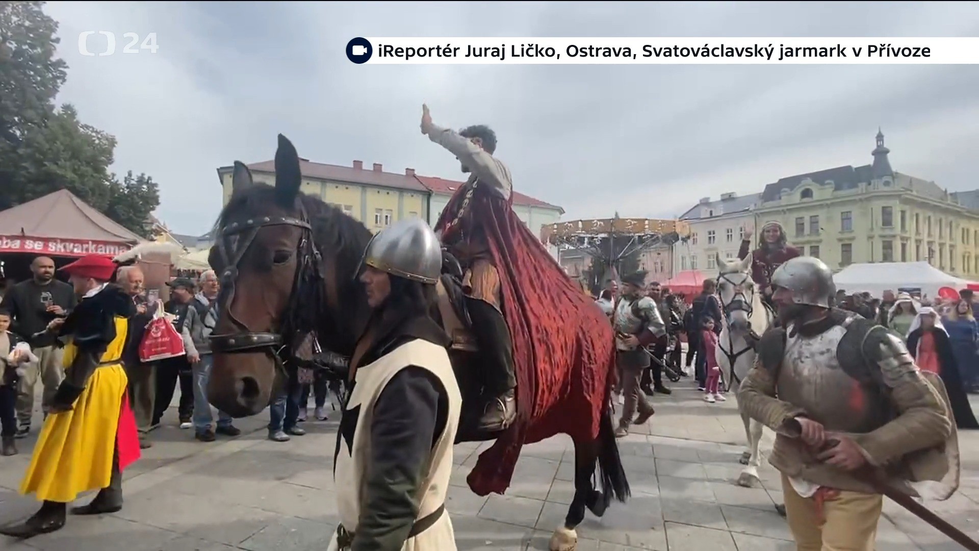 Svatováclavský jarmark v Ostravě, spanilá jízda traktorů pod Beskydy a rekonstrukce zimního stadionu v Havířově. (video)