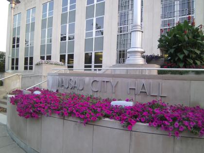 Wausau City Council Approves Wyatt Street Land Deal, Harters Garbage Contract