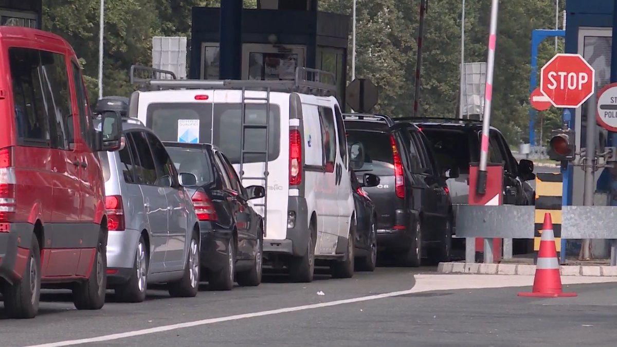 Čekanje na graničnim prelazima: Sat i po na Horgošu 2, duplo manje na Preševu i Gostunu