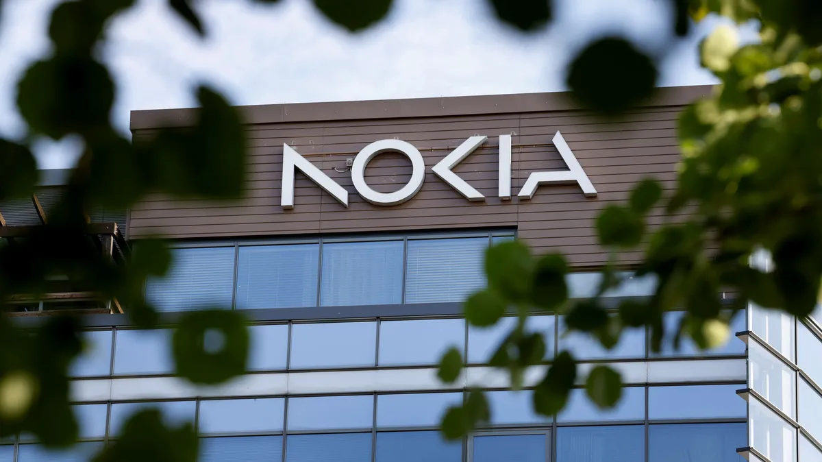 Nokiaa ja Ericssonia savustetaan Kiinassa, kertoo FT