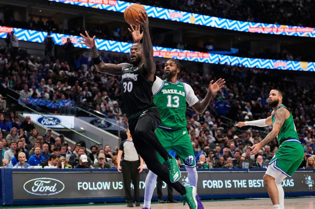 Mavericks pose little threat for Timberwolves