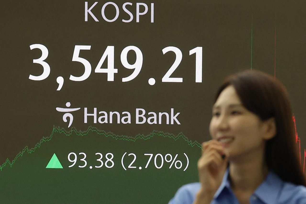 KOSPI surpasses 3,500 points for 1st time amid foreign investors’ AI optimism