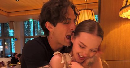 “Damiano David mi ha detto ‘voglio lavare i piatti con te, fare il bucato, cucinare. Ti voglio con la tua maglietta oversize. Vuoi sposarmi?'”: lo rivela Dove Cameron