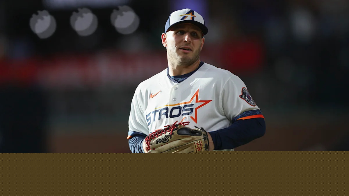 Astros acquire Daulton Varsho from Blue Jays for Spencer Arrighetti